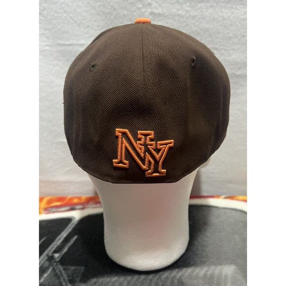 New York City Cap‎ Embroidered Brown Hatco Flat Fitted Size Medium 7 1/4-7 3/8 - Picture 4 of 8